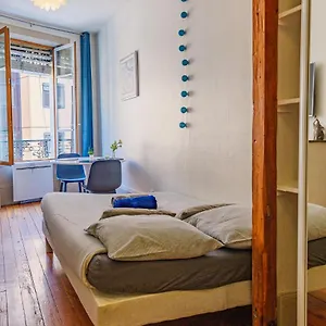 Brotteaux Apartment