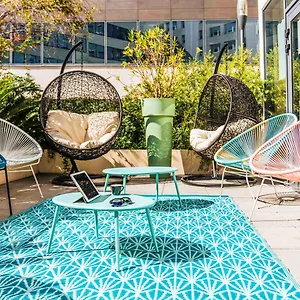 Отель Ibis Styles Aeroport Arenas, Ницца